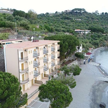 Hotel Riviera Lido ميلاتسو المظهر الخارجي الصورة