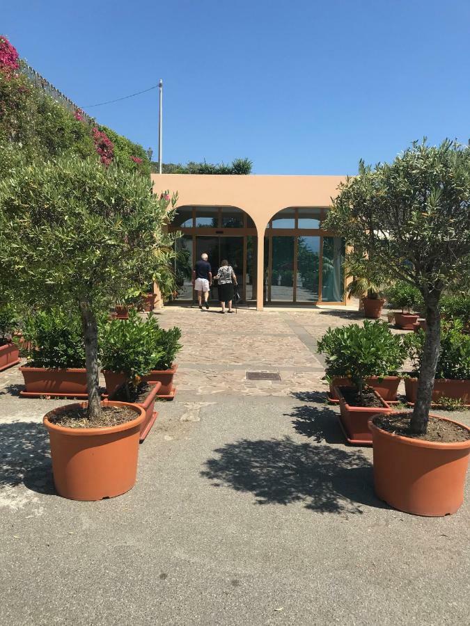 Hotel Riviera Lido ميلاتسو المظهر الخارجي الصورة