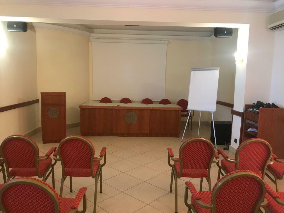 Hotel Riviera Lido ميلاتسو المظهر الخارجي الصورة